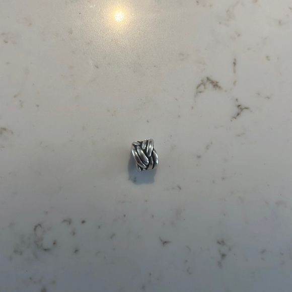 Pandora Forget me Knot - Picture 1 of 1